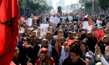 محلل سياسي مغربي: احتجاجات جيل زد إنذار للحكومة بضرورة مراجعة سياساتها الاجتماعية