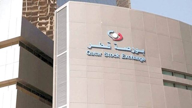 البورصة القطرية تتهاوى بعد قرار تسريح العُمّال من شركات البترول