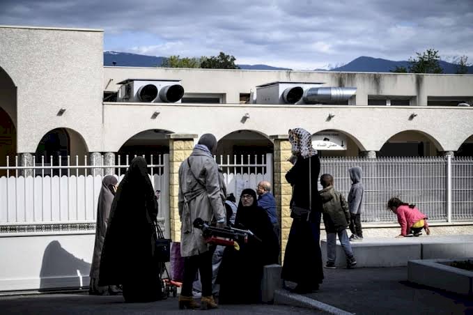 تقرير بريطاني: تمويل قطر للمدارس والمساجد الدنماركية 