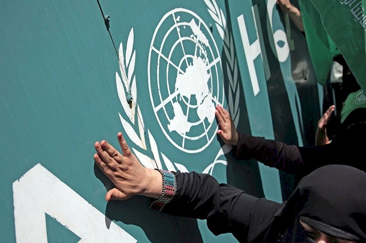 «الأونروا» عاجزة.. واللاجئون الفلسطينيون: ننتظر مجاعة قادمة