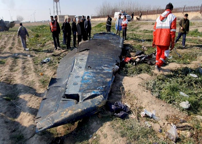 بعد 3 سنوات.. إيران تحكم على 10 من قوات الدفاع الجوي بالسجن 20 عاما بتهمة إسقاط الطائرة الأوكرانية