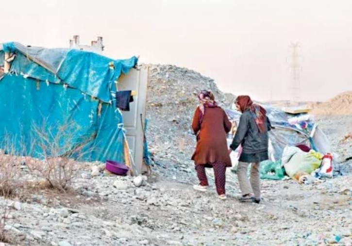 خبير في الشؤون الإيرانية: الحياة أصبحت أكثر صعوبة بالنسبة للناس في مختلف المحافظات