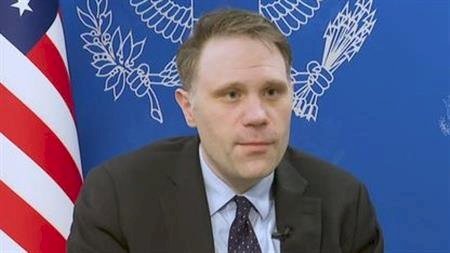 ما هي دلالة استقالة مساعد وزير الخارجية الأمريكي للشؤون الإسرائيلية الفلسطينية على الحرب في غزة؟