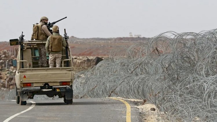 واشنطن تسحب حاملة الطائرات أيزنهاور من البحر الأحمر.. هل انتهت الحرب ضد الحوثي؟