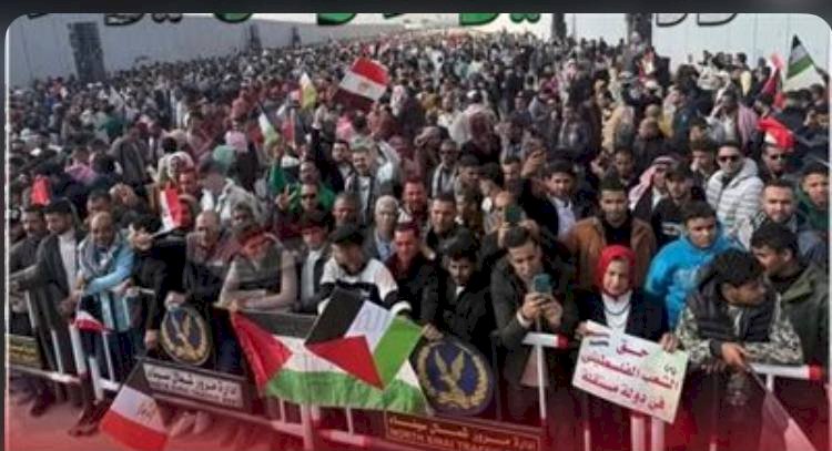 خبراء: الوقفة التضامنية في معبر رفح تأكيد على موقف مصر الثابت في دعم فلسطين