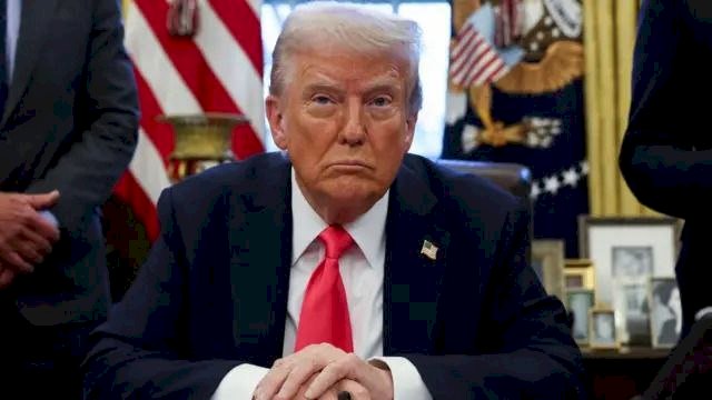 بعد قرار ترامب بوقف المساعدات العسكرية.. هل تستسلم أوكرانيا للضغوط الأمريكية؟