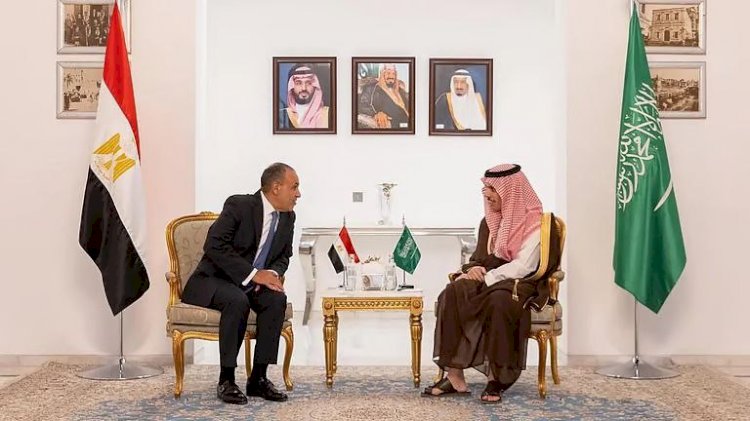 الرياض والقاهرة تجددان التحالف الدبلوماسي في مواجهة أزمات الإقليم