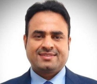 عبد السلام محمد : الحوثي يناور سياسيًا بعد تعهده بوقف تهديد الملاحة.. وتصعيده تجاه إسرائيل جزء من تفاوض إيراني