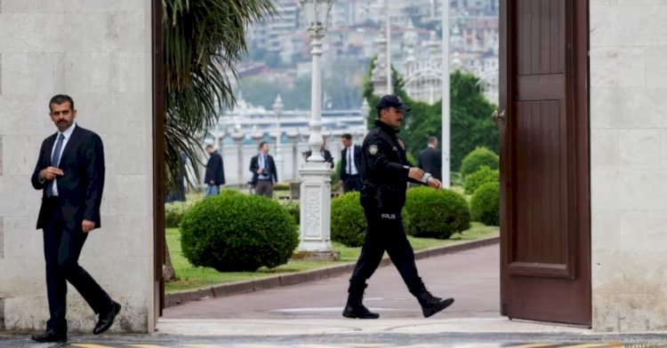 الأنباء الفرنسية: غياب بوتين وزيلينسكي يُلقي بظلاله على مفاوضات السلام الروسية الأوكرانية بتركيا