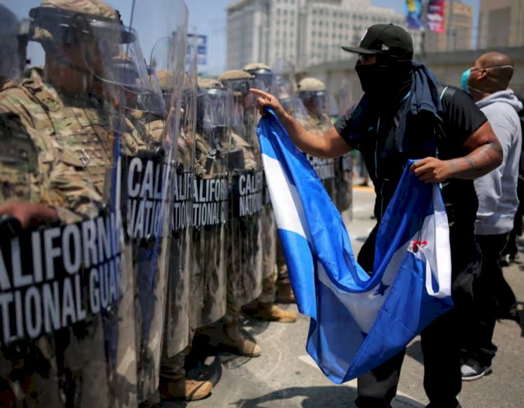 لوس أنجلوس في قلب المعركة.. انتفاضة شعبية ضد هجمة ترامب على المهاجرين