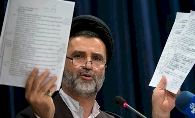 طهران تتهم مفتشي الطاقة الذرية بالتجسس عبر أحذيتهم