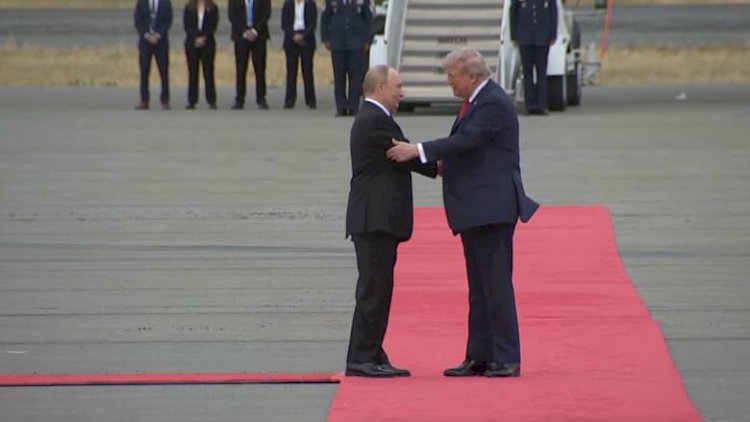 قمة ألاسكا بين ترامب وبوتين.. رسائل متبادلة وغياب النتائج الحاسمة