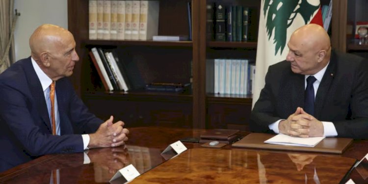 بيروت تبدأ خطوات لنزع سلاح حزب الله.. وإسرائيل تعرض التعاون لأول مرة والانسحاب