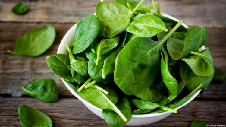 8 أطعمة خارقة تسرّع نمو الشعر وتحافظ على قوته