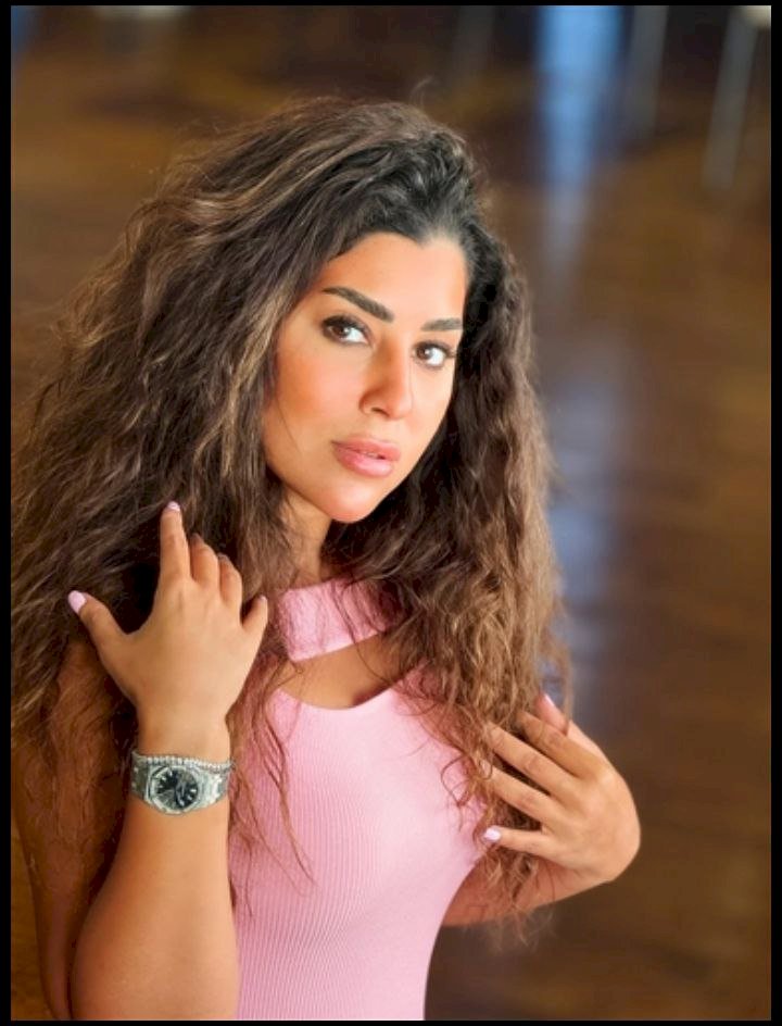 أيتن عامر تواصل نشاطها الفني وتكشف حقيقة الشائعات