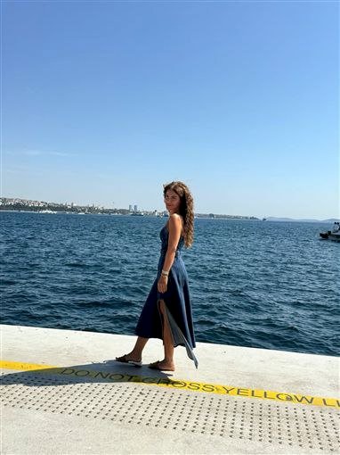 صبا مبارك تستمتع بإجازتها في تركيا